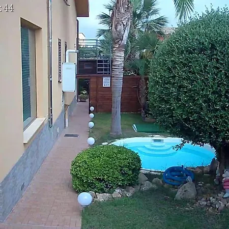 Rosa Apartment *